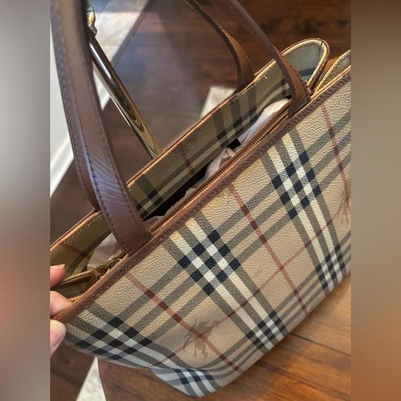 BURBERRY Handbag/Satchel in Excellent Vintage Condition! Made in Italy. - Picture 3 of 7